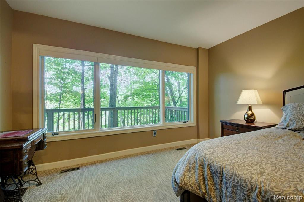5017 Red Fox Run, Ann Arbor, MI 48105 — Photo 62