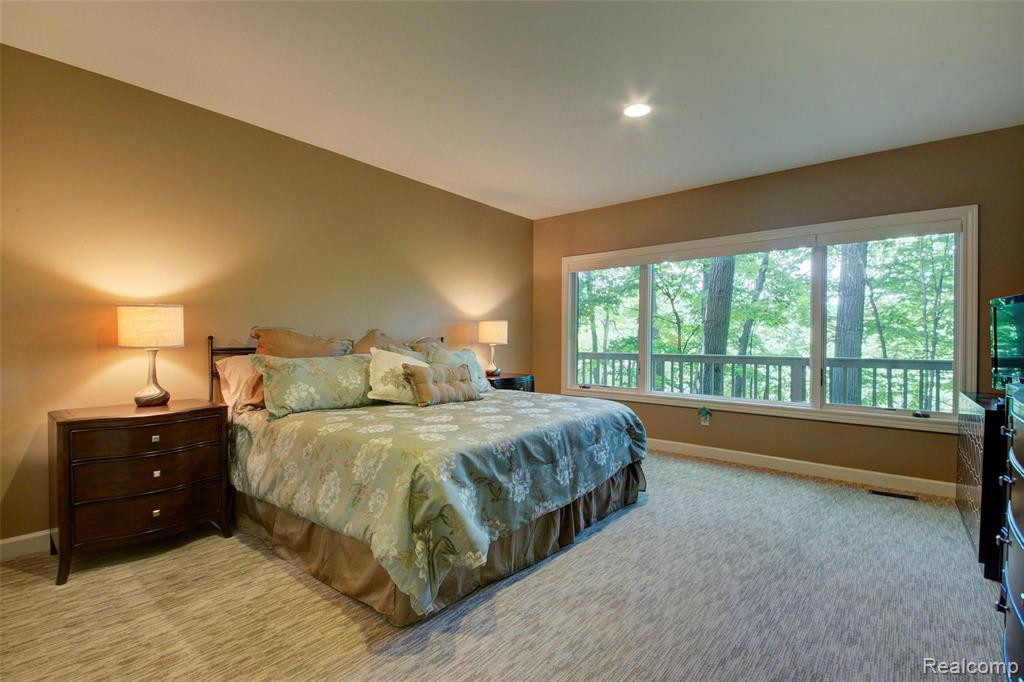 5017 Red Fox Run, Ann Arbor, MI 48105 — Photo 66