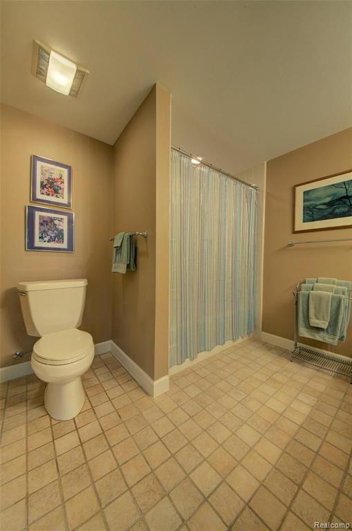 5017 Red Fox Run, Ann Arbor, MI 48105 — Photo 69