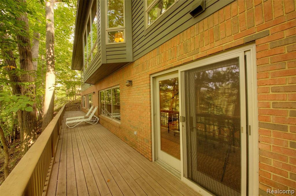 5017 Red Fox Run, Ann Arbor, MI 48105 — Photo 70