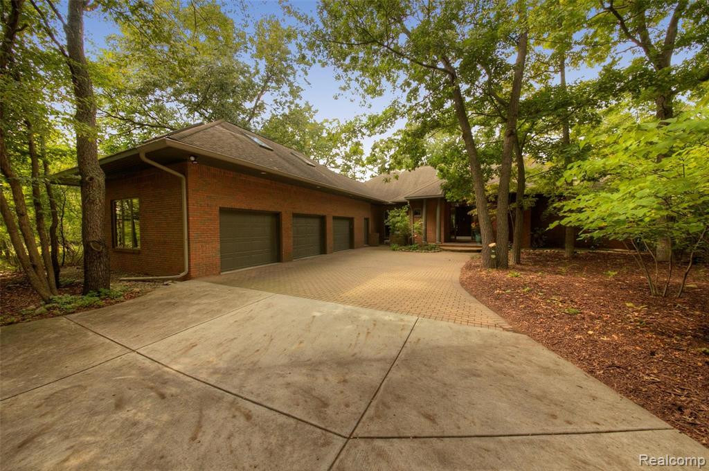 5017 Red Fox Run, Ann Arbor, MI 48105 — Photo 75