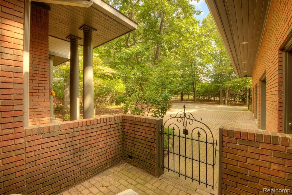 5017 Red Fox Run, Ann Arbor, MI 48105 — Photo 78