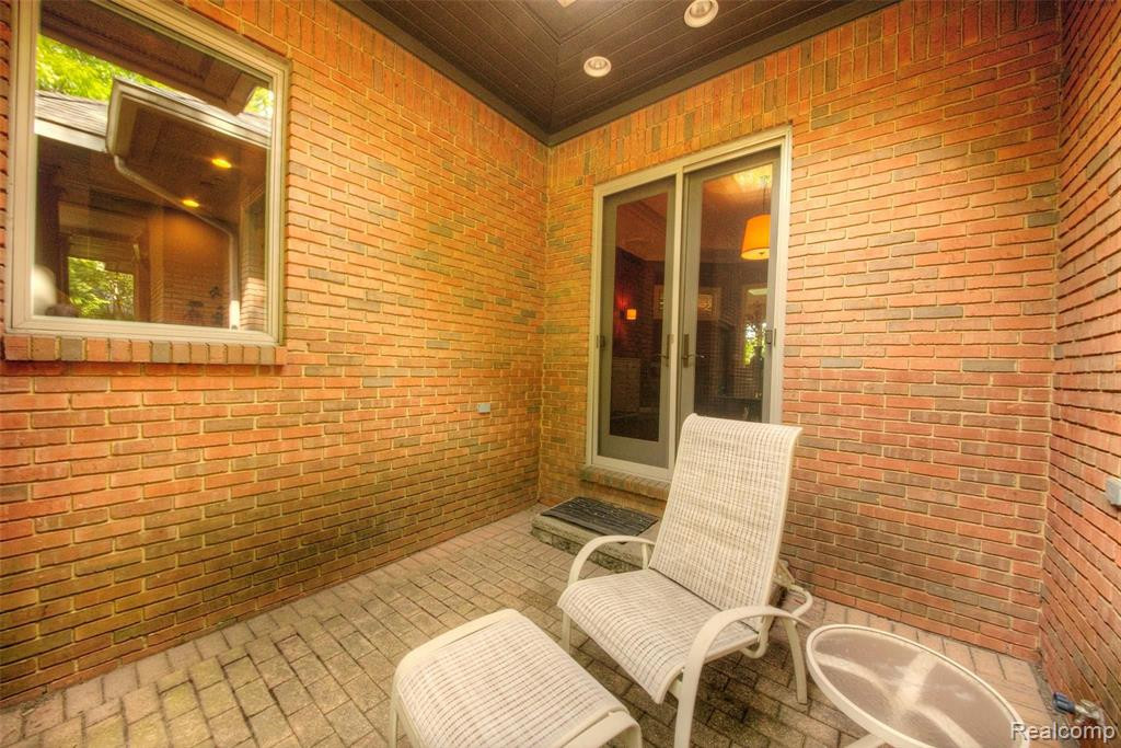 5017 Red Fox Run, Ann Arbor, MI 48105 — Photo 79