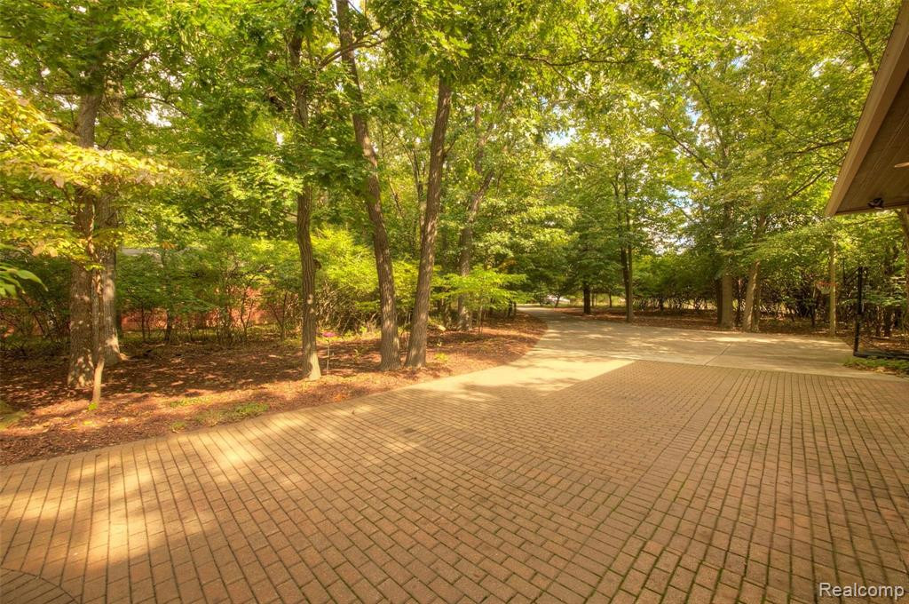 5017 Red Fox Run, Ann Arbor, MI 48105 — Photo 80