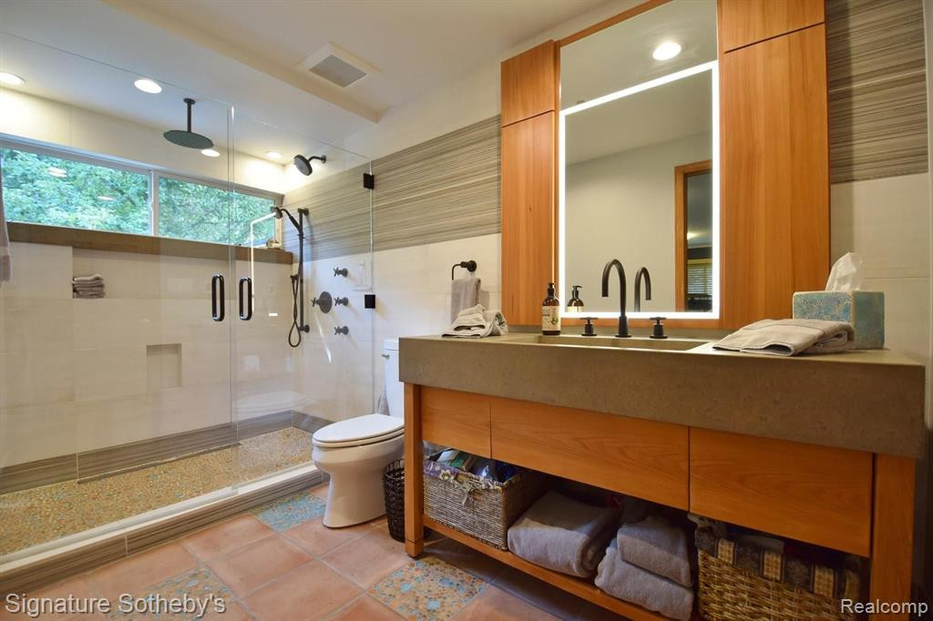 5939 DARB LAKE Drive, West Bloomfield, MI 48324 — Photo 5