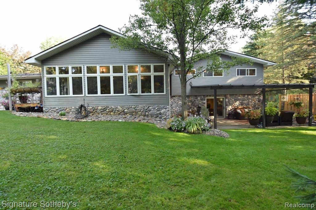 5939 DARB LAKE Drive, West Bloomfield, MI 48324 — Photo 7