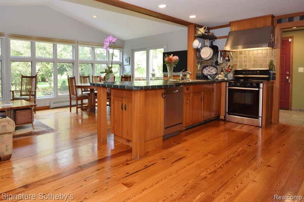 5939 DARB LAKE Drive, West Bloomfield, MI 48324 — Photo 15