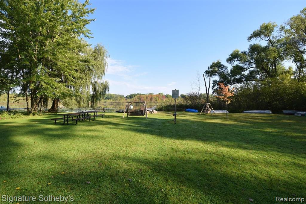 5939 DARB LAKE Drive, West Bloomfield, MI 48324 — Photo 41