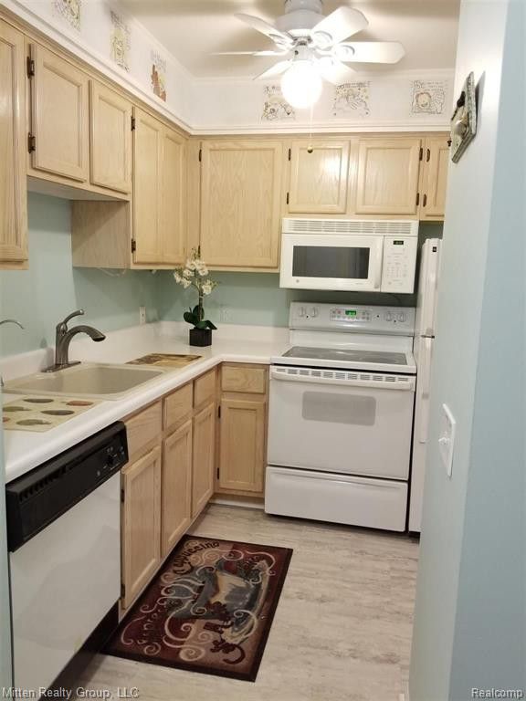 1127 S LAKE Drive, Novi, MI 48377 — Photo 7