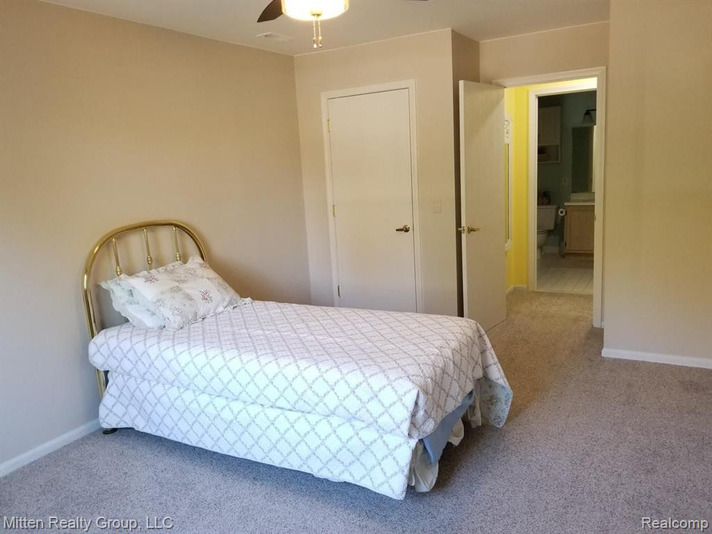 1127 S LAKE Drive, Novi, MI 48377 — Photo 16