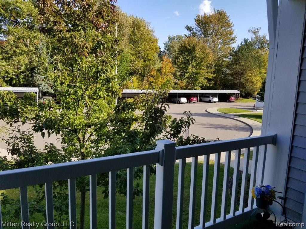 1127 S LAKE Drive, Novi, MI 48377 — Photo 19