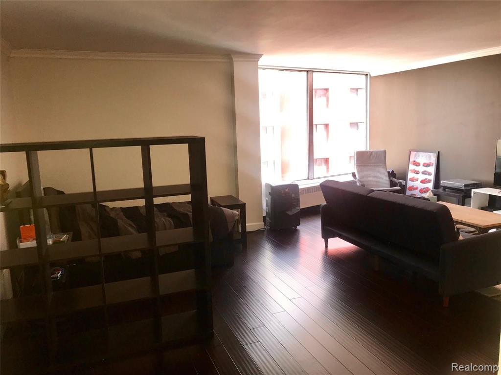 8200 E. Jefferson Avenue, 1206, Detroit, MI 48214 — Photo 4