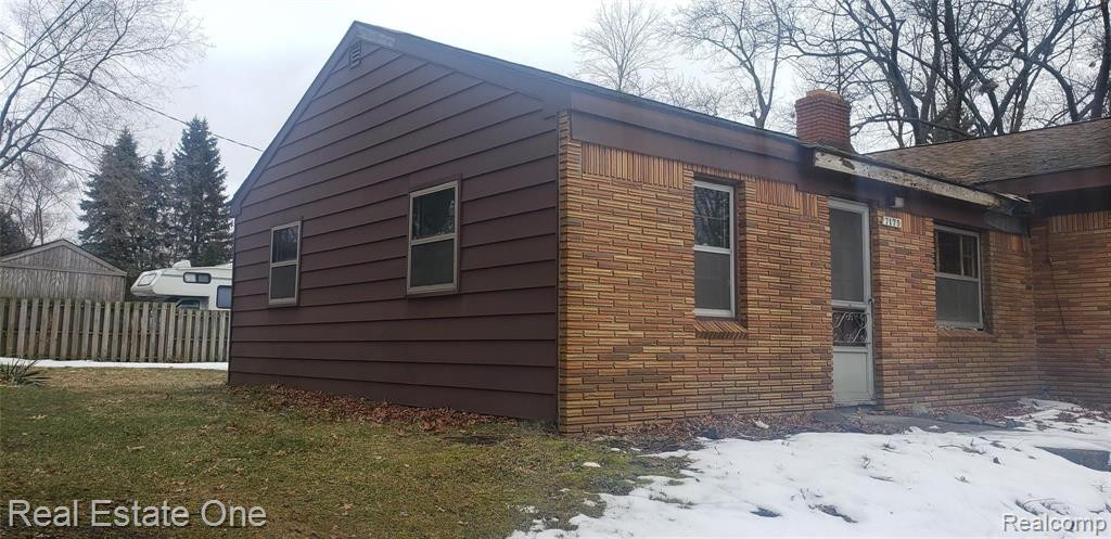 7175 Richardson Road, West Bloomfield, MI 48323 — Photo 4