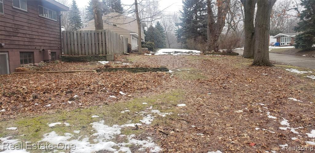 7175 Richardson Road, West Bloomfield, MI 48323 — Photo 3