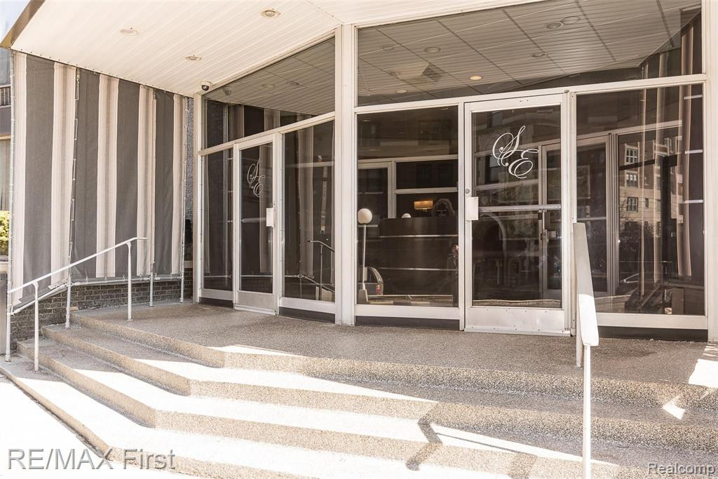 8200 Jefferson, 1702, Detroit, MI 48214 — Photo 30
