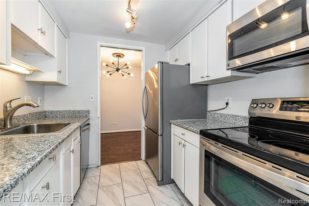 8200 Jefferson, 1702, Detroit, MI 48214 — Photo 6