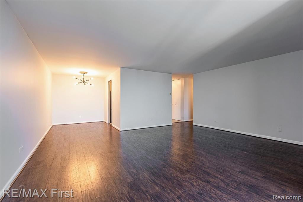 8200 Jefferson, 1702, Detroit, MI 48214 — Photo 9
