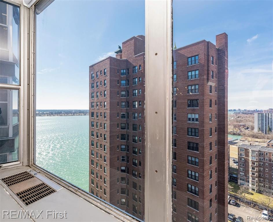8200 Jefferson, 1702, Detroit, MI 48214 — Photo 10
