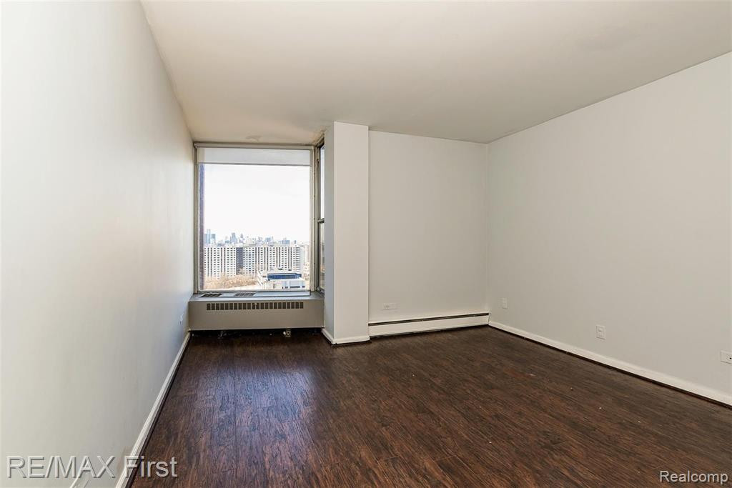 8200 Jefferson, 1702, Detroit, MI 48214 — Photo 12