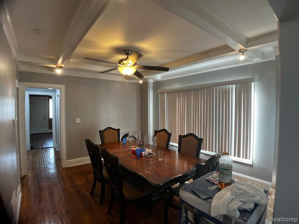 5435 BURNS Street, Detroit, MI 48213 — Photo 4