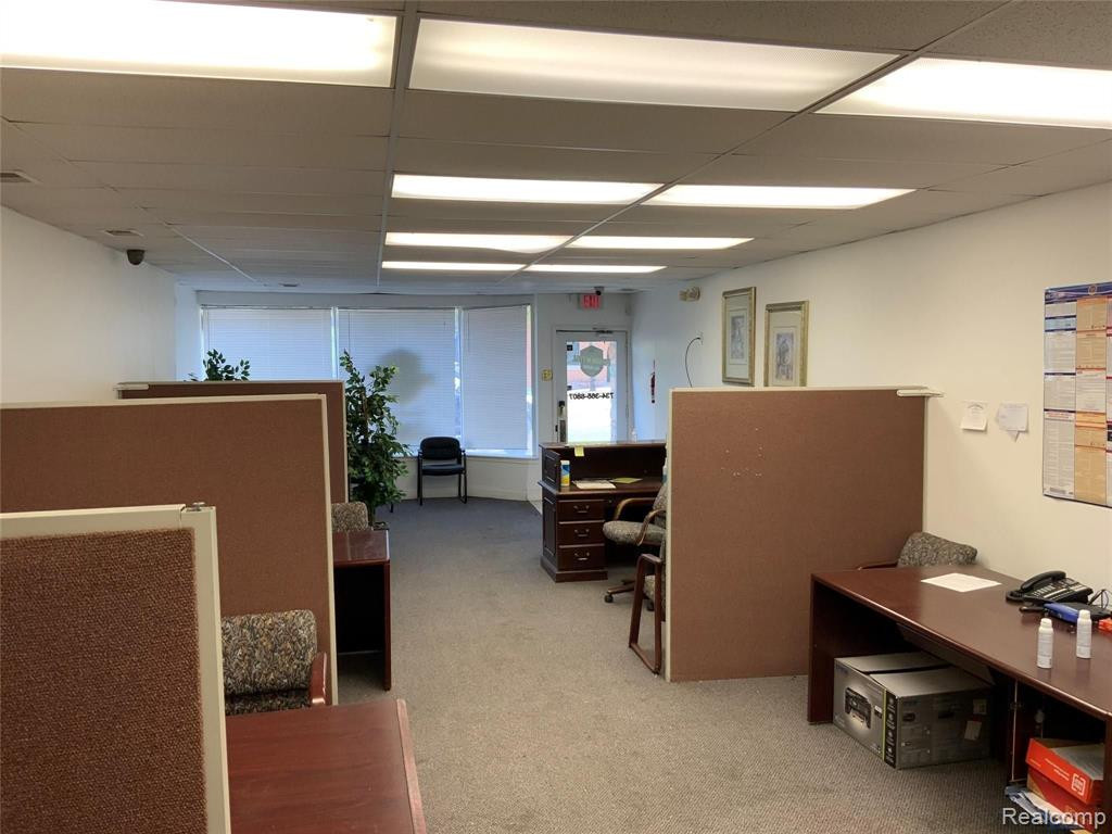 8 W MICHIGAN Avenue, Ypsilanti, MI 48197 — Photo 17