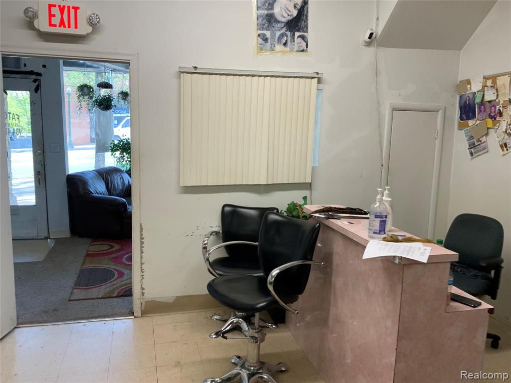 8 W MICHIGAN Avenue, Ypsilanti, MI 48197 — Photo 22