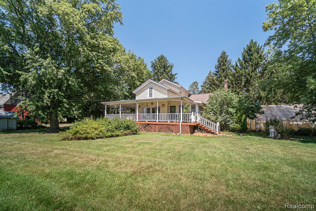 5125 VINES Road, Howell, MI 48843 — Photo 2