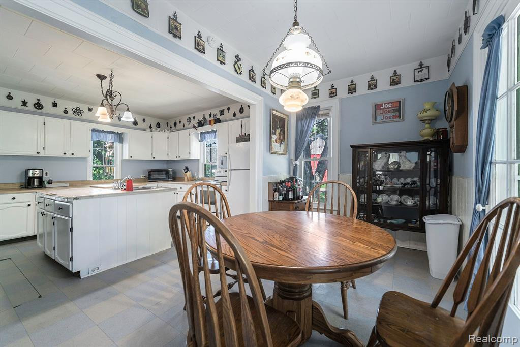 5125 VINES Road, Howell, MI 48843 — Photo 14
