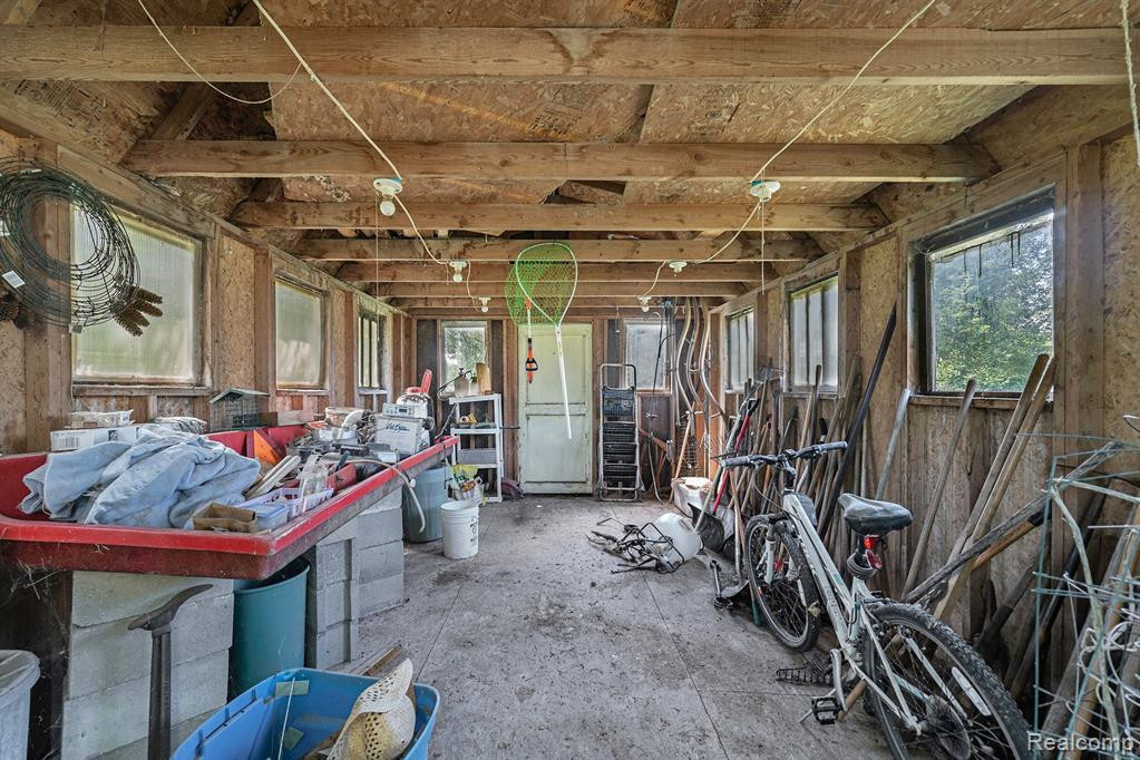 5125 VINES Road, Howell, MI 48843 — Photo 35