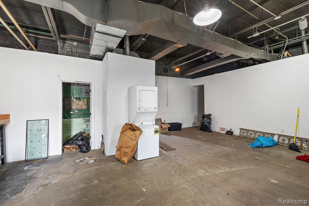 314 E BALTIMORE Street, Detroit, MI 48202 — Photo 4