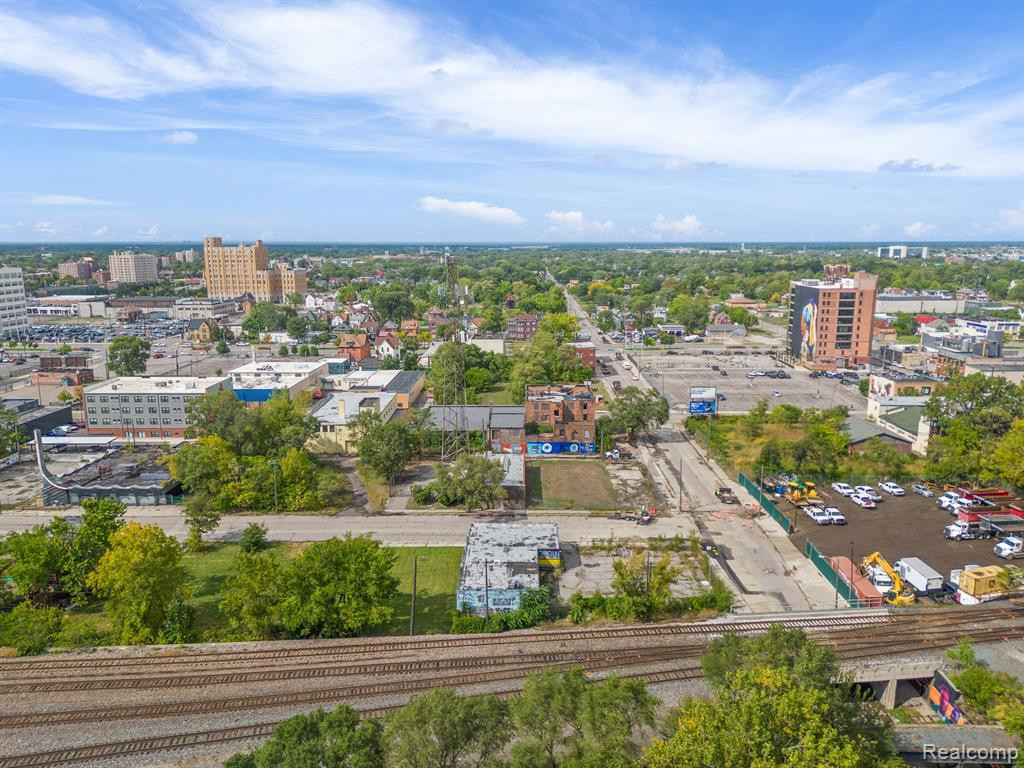 314 E BALTIMORE Street, Detroit, MI 48202 — Photo 28