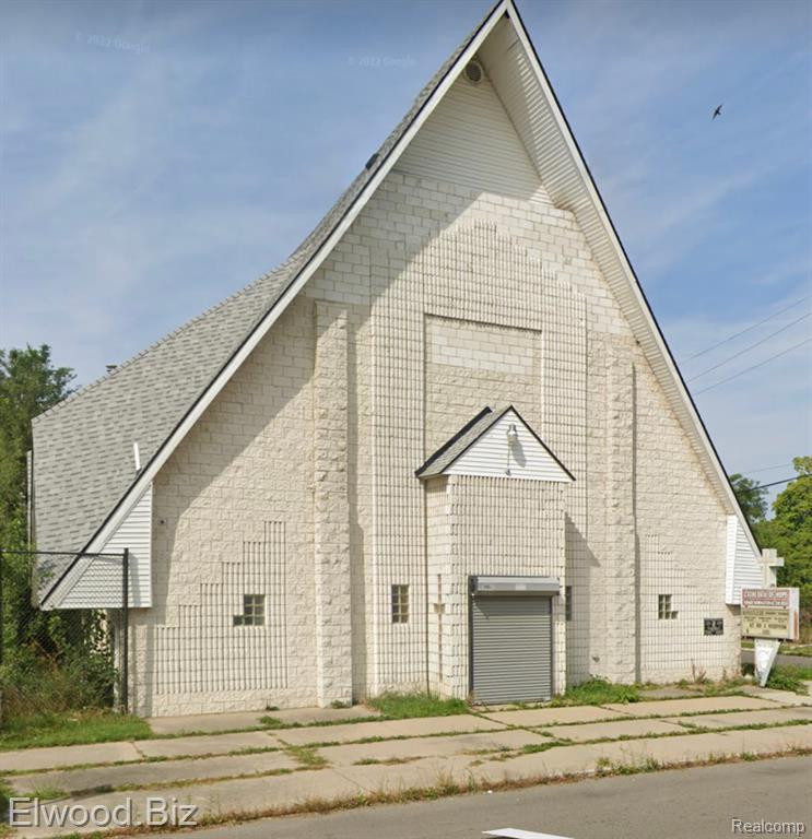 17559 JOSEPH CAMPAU Street, Detroit, MI 48212 — Photo 11