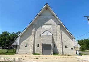 17559 JOSEPH CAMPAU Street, Detroit, MI 48212 — Photo 16