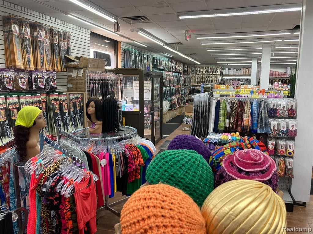 23841 W 7 MILE Road S, Detroit, MI 48219 — Photo 5
