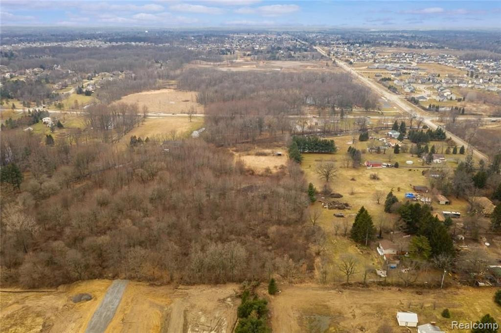 25700 MILFORD Road, South Lyon, MI 48178 — Photo 2