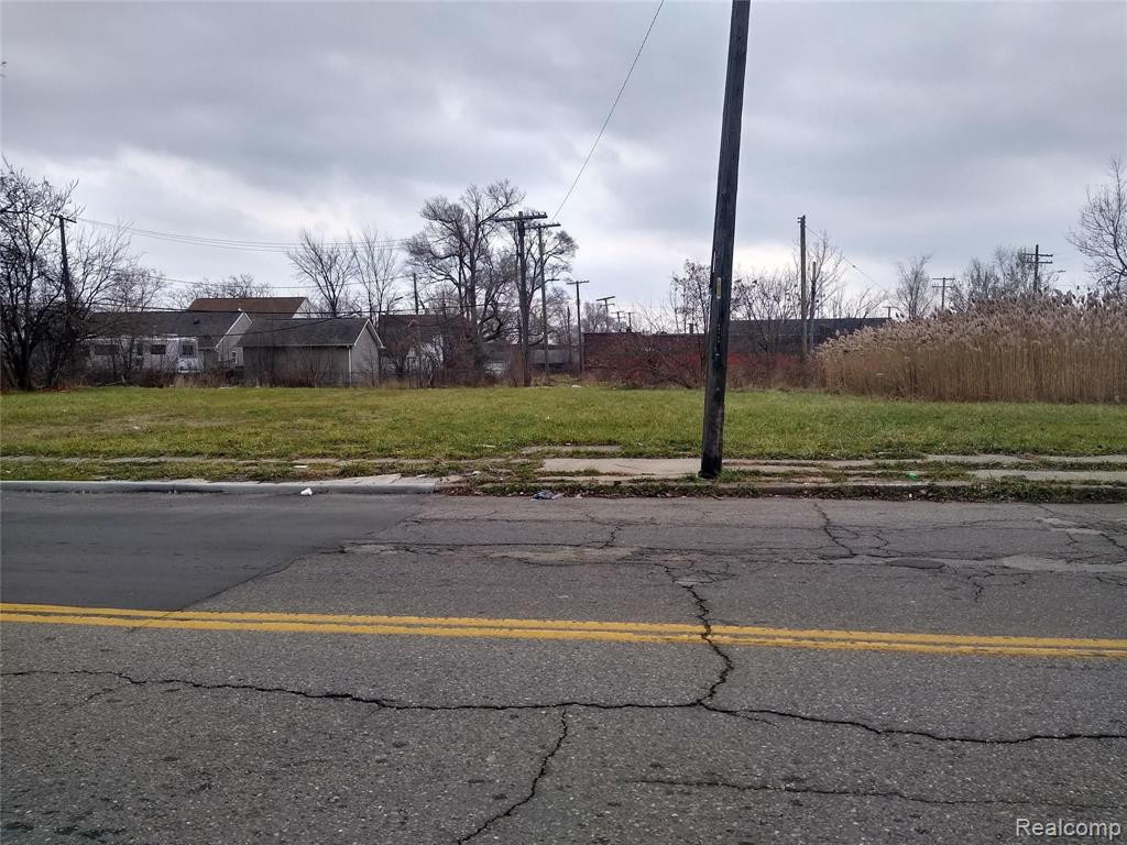 932, 930, 920 CLAY Street, Detroit, MI 48211 — Photo 3