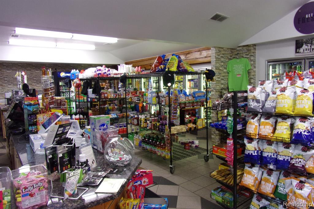1462 S HUGHES Road, Howell, MI 48843 — front exterior