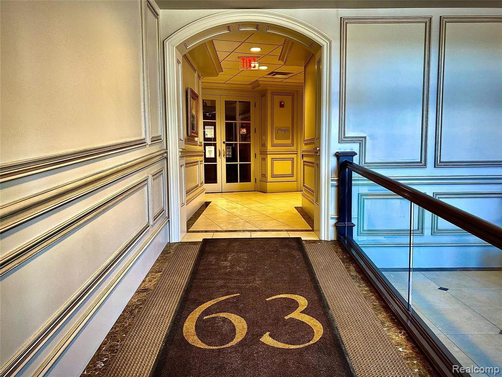 63 KERCHEVAL Avenue, Grosse Pointe Farms, MI 48236 — Photo 16