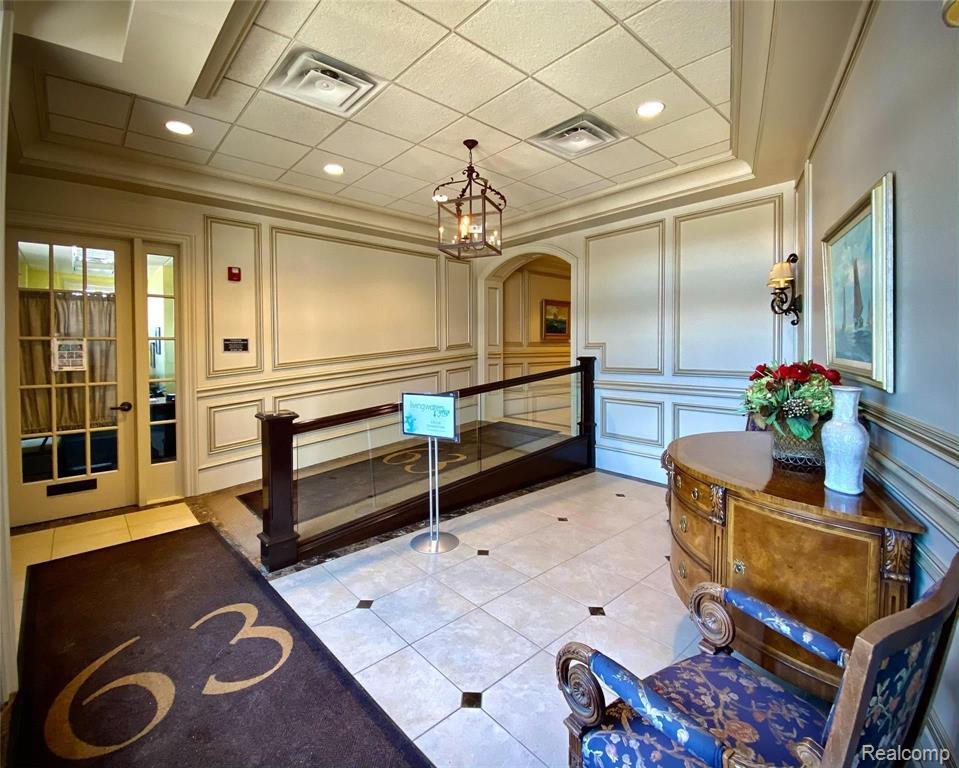 63 KERCHEVAL Avenue, Grosse Pointe Farms, MI 48236 — Photo 19