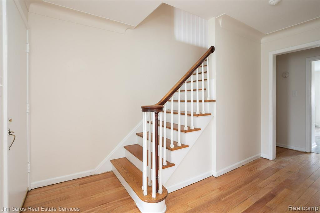 850 HARCOURT Road, Grosse Pointe Park, MI 48230 — Photo 2