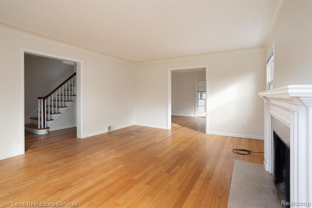850 HARCOURT Road, Grosse Pointe Park, MI 48230 — Photo 6