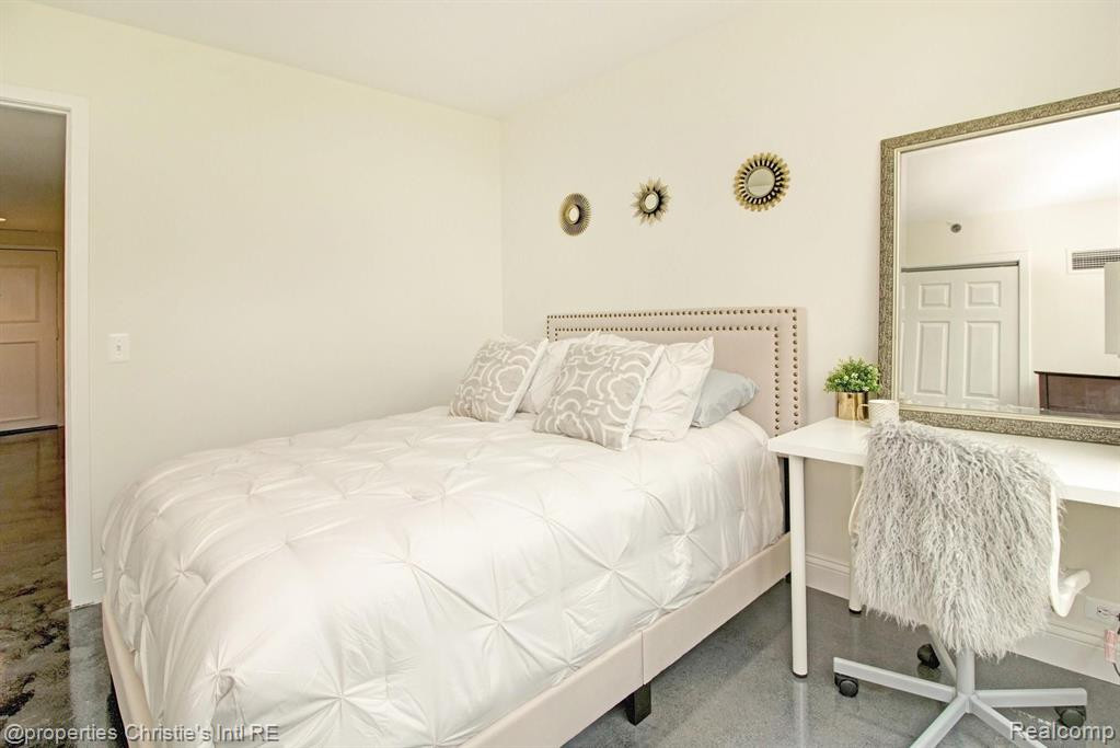 3320 Spinnaker Lane, 3C, Detroit, MI 48207 — Photo 17