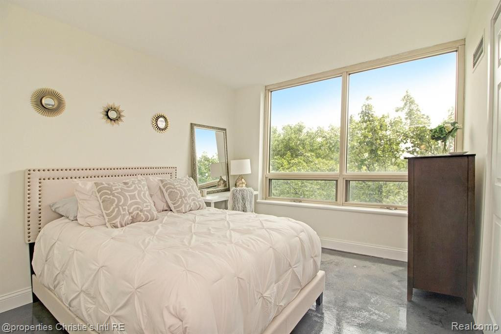 3320 Spinnaker Lane, 3C, Detroit, MI 48207 — Photo 18