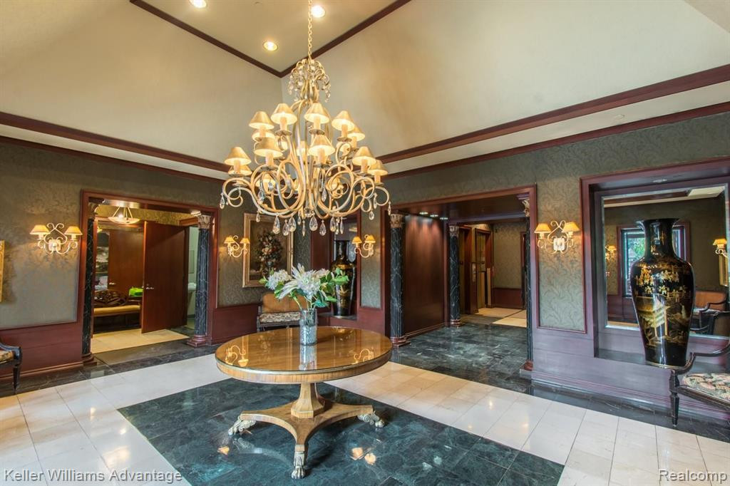 3320 SPINNAKER Lane, 10-E, Detroit, MI 48207 — Photo 26