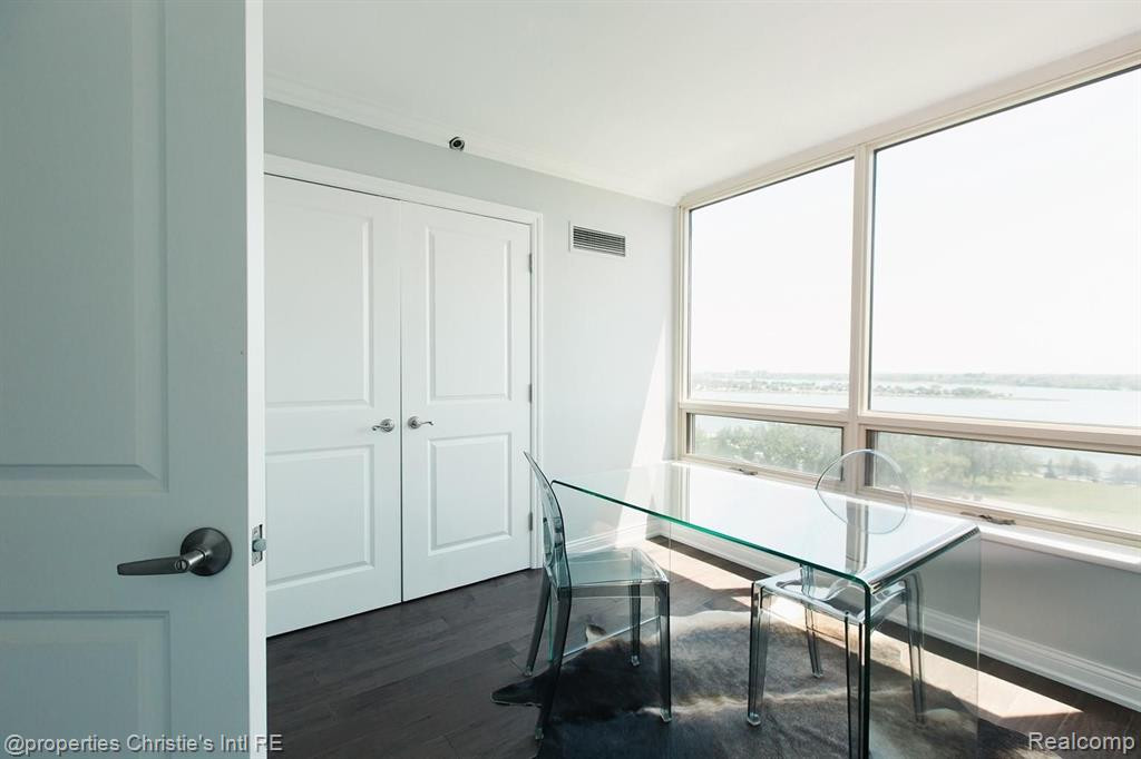 3320 Spinnaker Lane, 14F, Detroit, MI 48207 — Photo 14