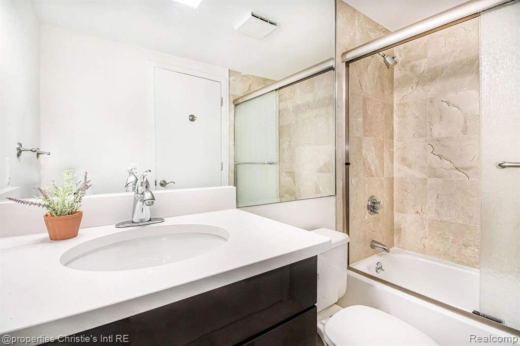 3320 Spinnaker Lane, 9D, Detroit, MI 48207 — Photo 17