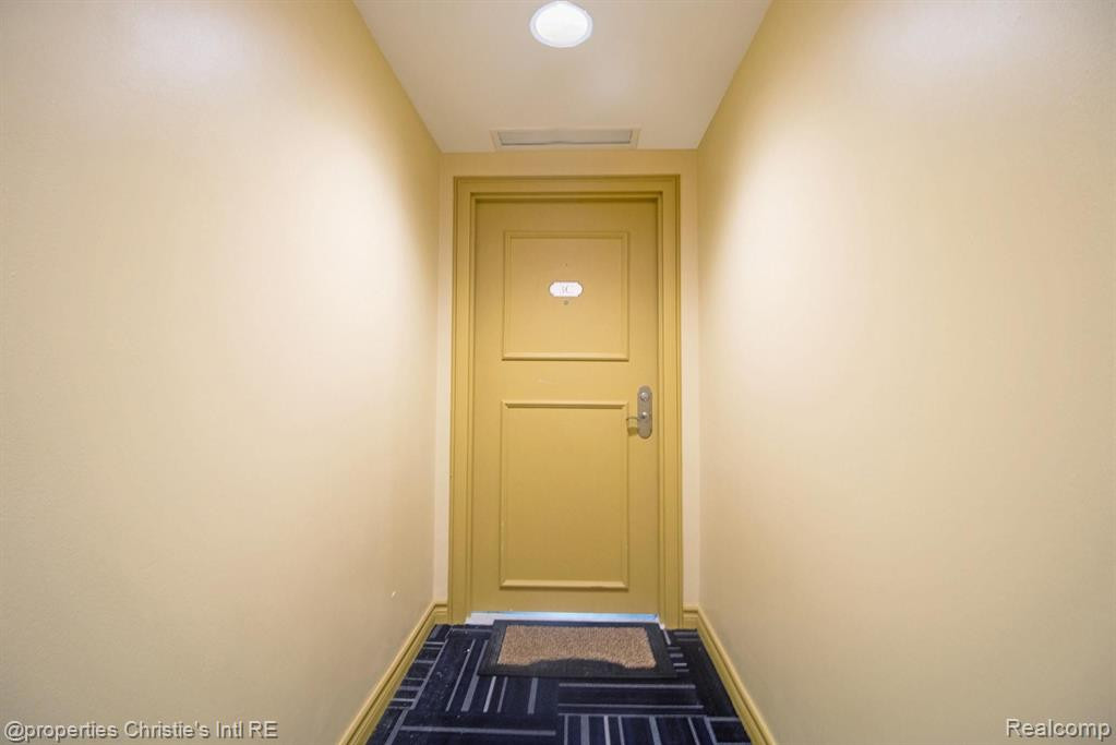 3320 Spinnaker Lane, 9D, Detroit, MI 48207 — Photo 26