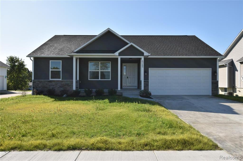 6365 Augusta Drive, Swartz Creek, MI 48473 — front exterior