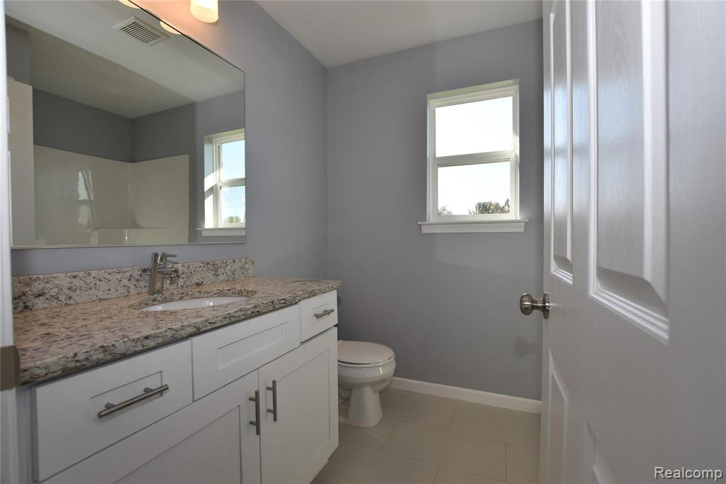 6365 Augusta Drive, Swartz Creek, MI 48473 — Photo 11