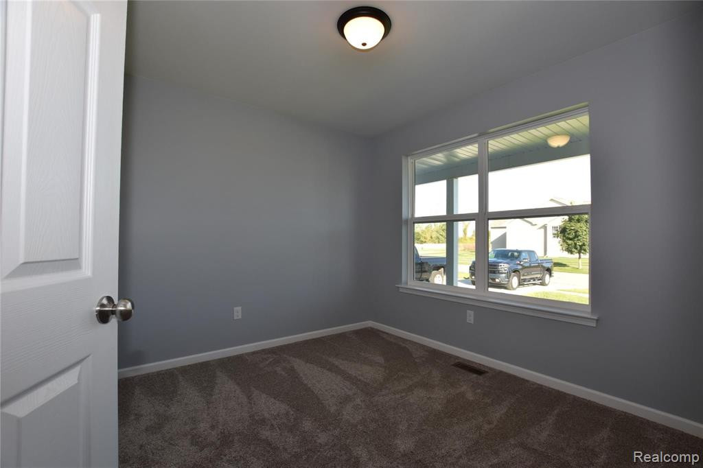 6365 Augusta Drive, Swartz Creek, MI 48473 — Photo 15